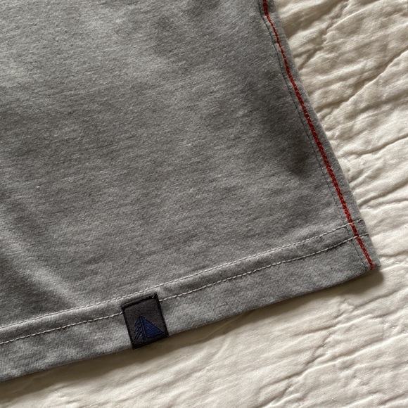 LL Bean Graphic Tee - Picture 4 of 12